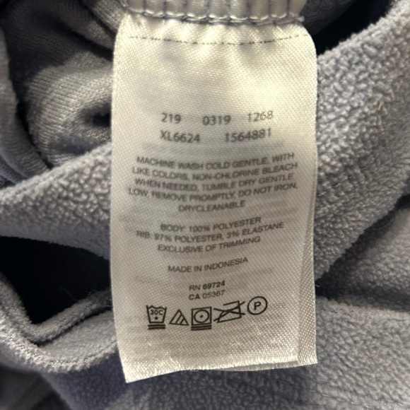 Columbia Women’s Light Gray Half-Zip Micro Fleece, Size Medium - Picture 9 of 9